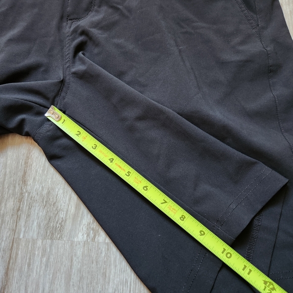 Columbia PFG Mens 36x10 Blac Shorts Lightweight Stretch Pockets Fishing EUC - Picture 7 of 9